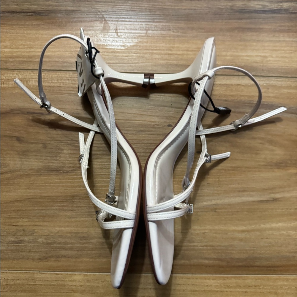 NWT Zara white Strappy Kitten Heel Sandals with multiple buckles - Picture 3 of 9
